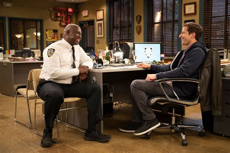 brooklyn 99 watch free.
